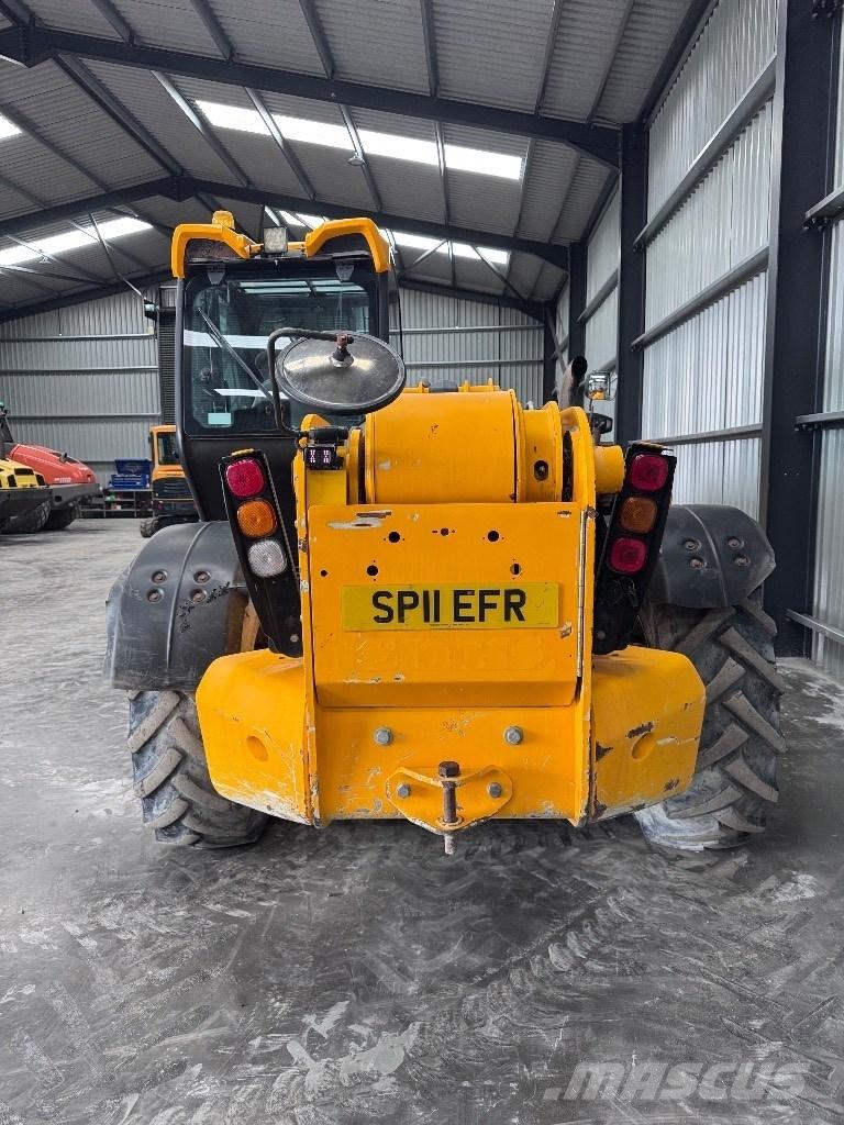 JCB 535-140 Turbo مناولات متداخلة