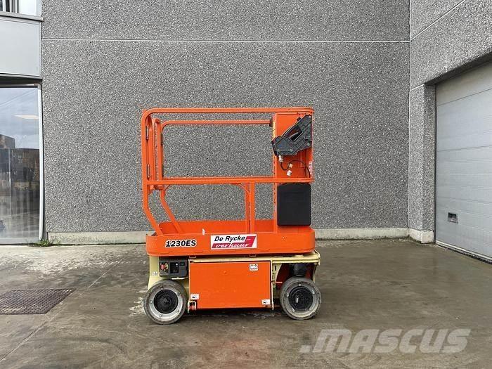 JLG 1230ES رافعات مقصية الشكل
