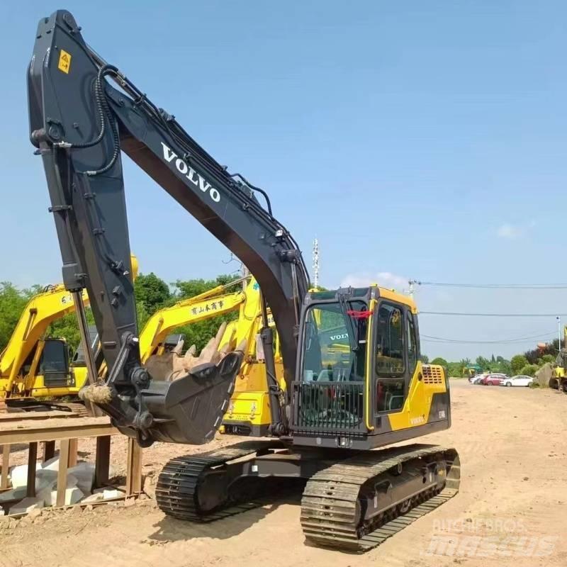 Volvo EC 140 حفارات زحافة