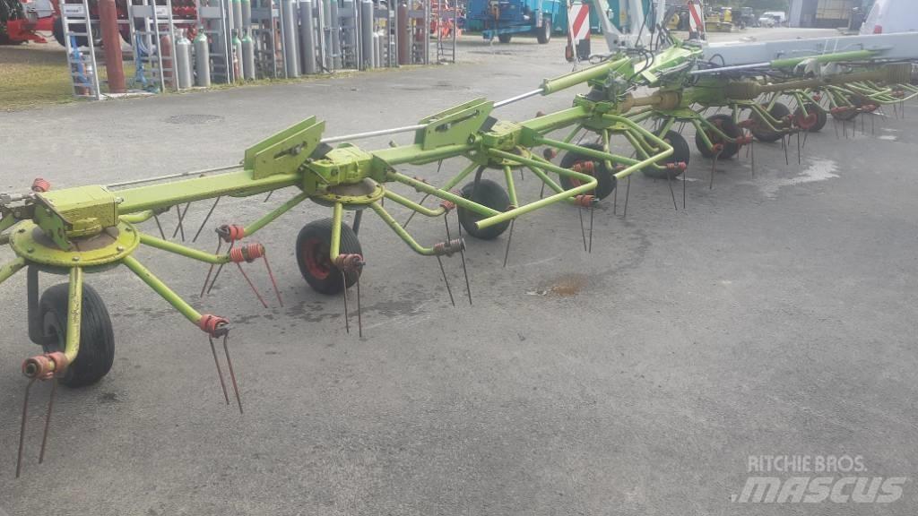 CLAAS VOLTO 1300 T مكابس وميبسات التبن