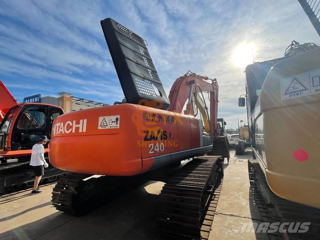 Hitachi ZX 240 حفارات زحافة