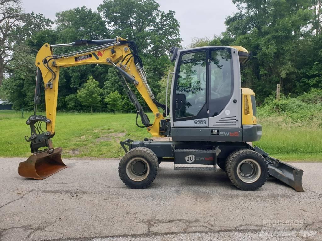 Wacker Neuson EW 65 حفارات بعجل