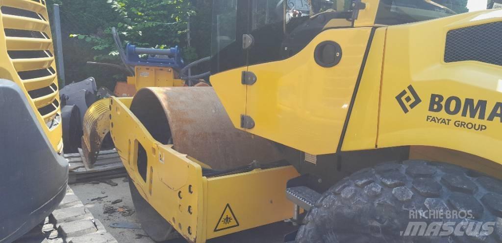Bomag BW 177 D-5 مداحل أحادية الأسطوانة