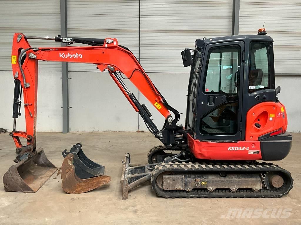 Kubota KX 042-4 حفارات صغيرة أقل من 7 طن (حفارات صغيرة)