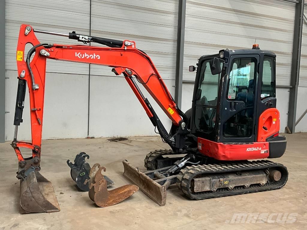 Kubota KX 042-4 حفارات صغيرة أقل من 7 طن (حفارات صغيرة)
