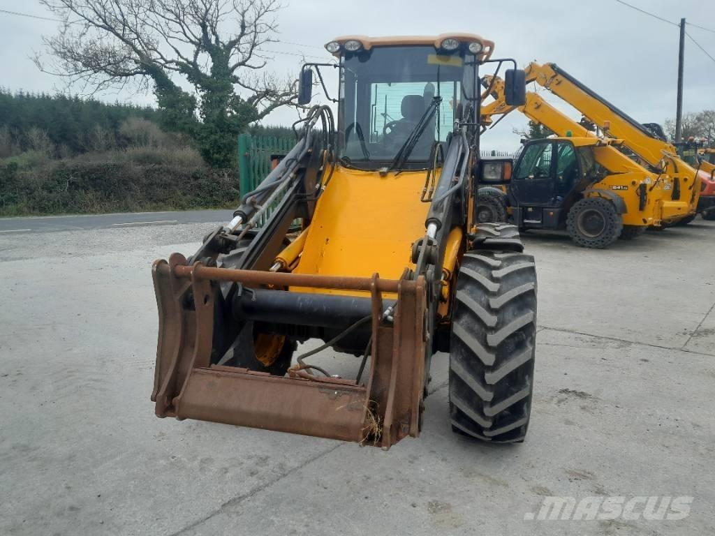 JCB 412 معدات مناولة لأغراض الزراعة