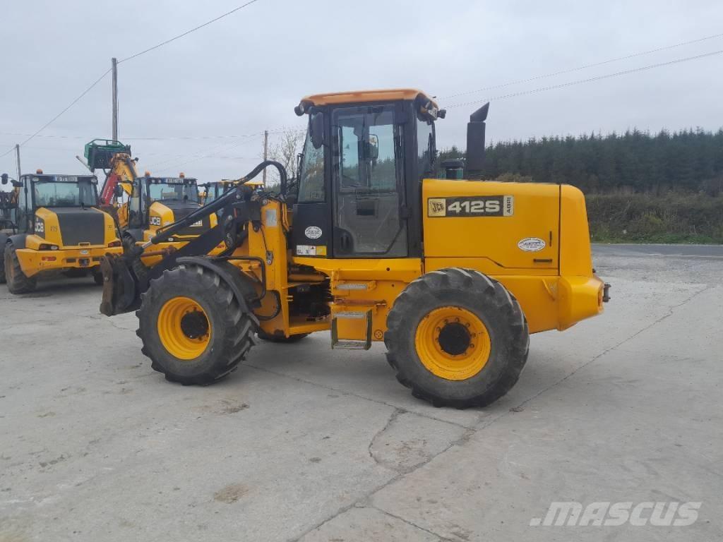 JCB 412 معدات مناولة لأغراض الزراعة