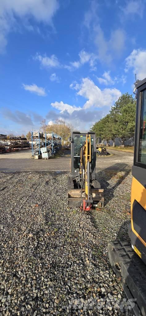 CASE CX 19 D حفارات صغيرة أقل من 7 طن (حفارات صغيرة)