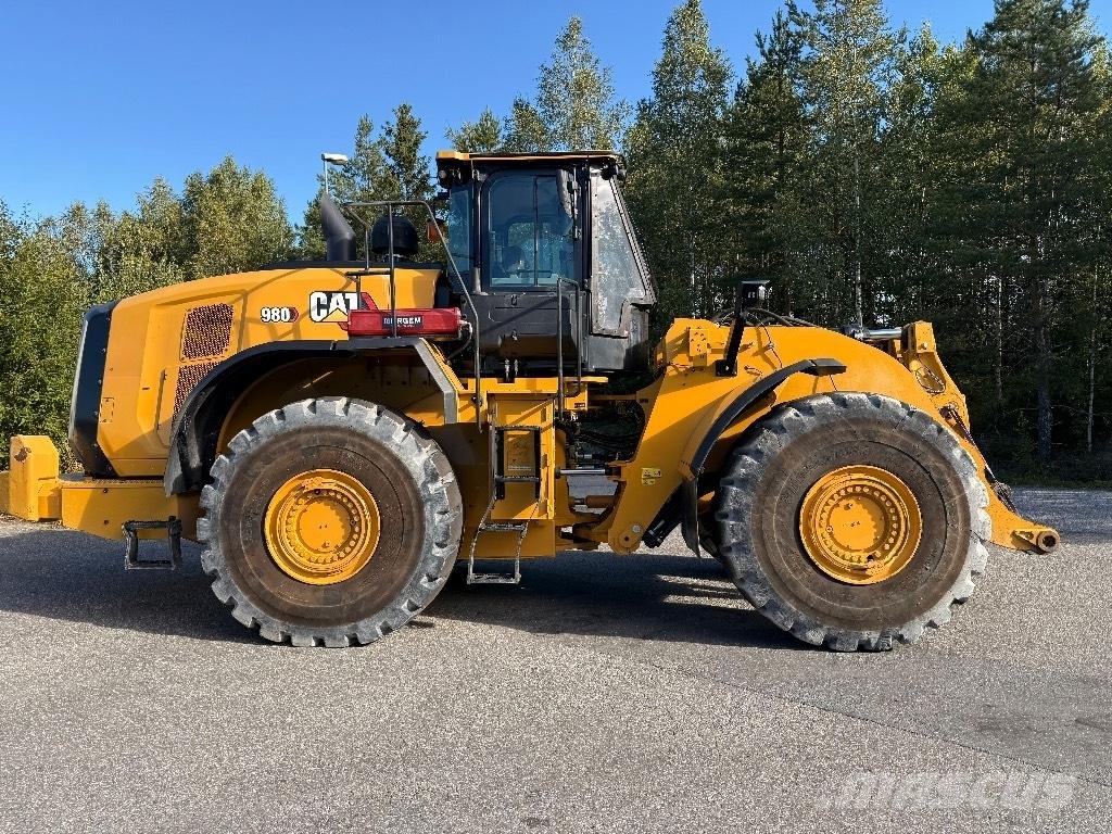 CAT 980 لوادر بعجل