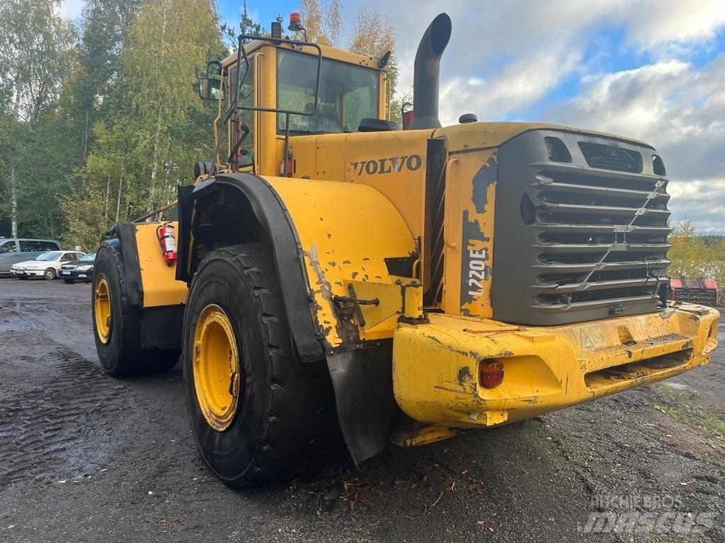 Volvo L 220 E لوادر بعجل