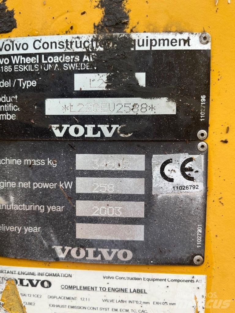 Volvo L 220 E لوادر بعجل