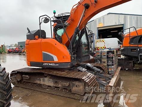 Doosan DX 140 LCR-3 حفارات زحافة