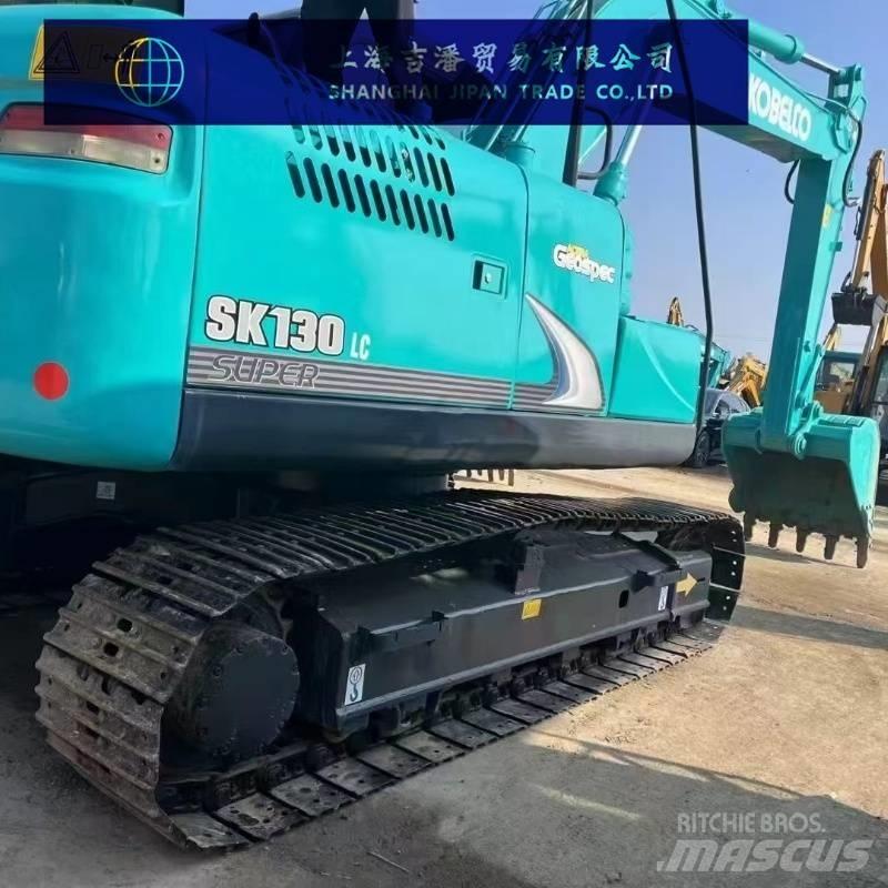 Kobelco 130 حفارات وسط 7 طن - 12 طن