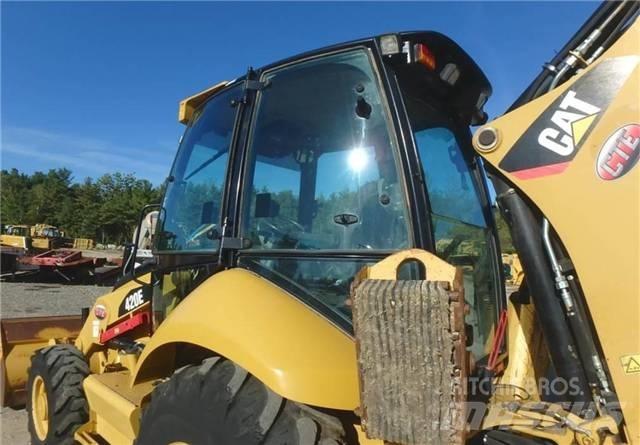 CAT 420 E لوادر ذات جرافات عكسية