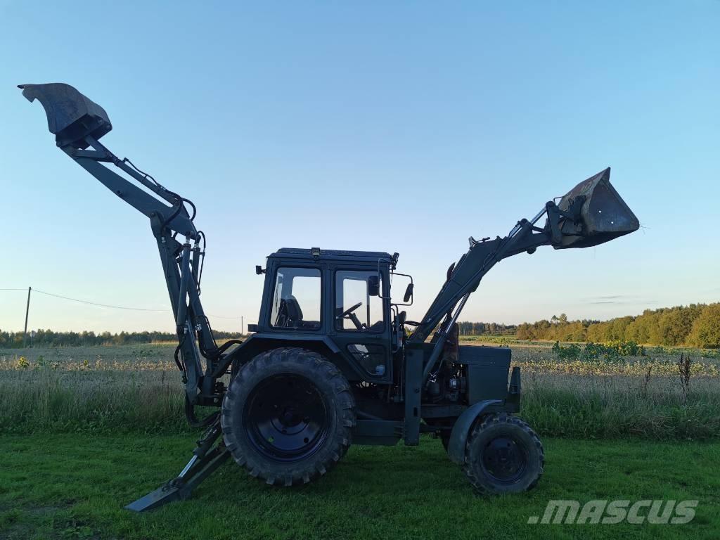 Belarus MTZ 82 لوادر ذات جرافات عكسية