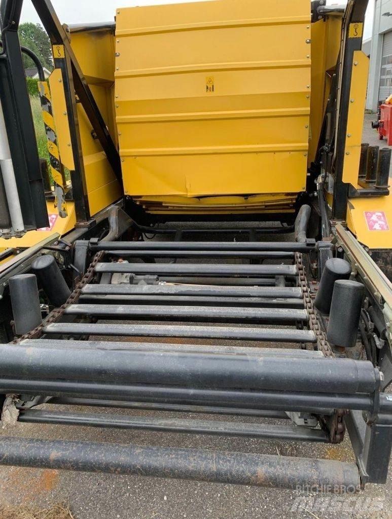 New Holland BR6090 محزمات مستديرة