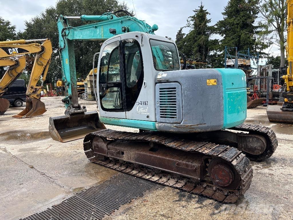 Kobelco SK 135 حفارات زحافة