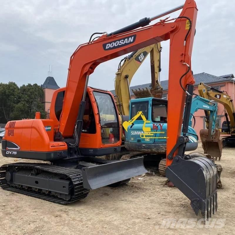 Doosan DX 75-9 حفارات زحافة