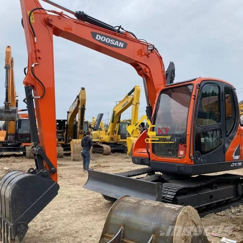 Doosan DX 75-9 حفارات زحافة