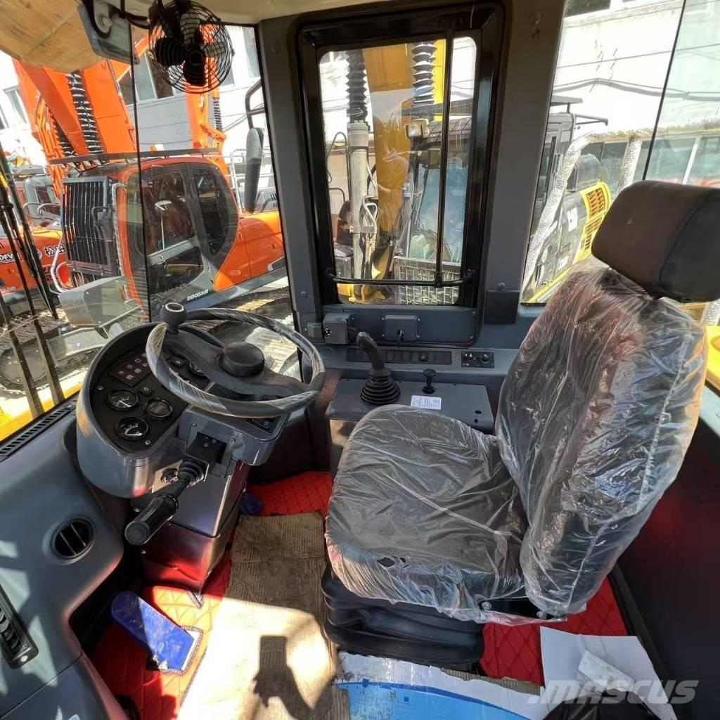 SDLG LG 958 L لوادر بعجل