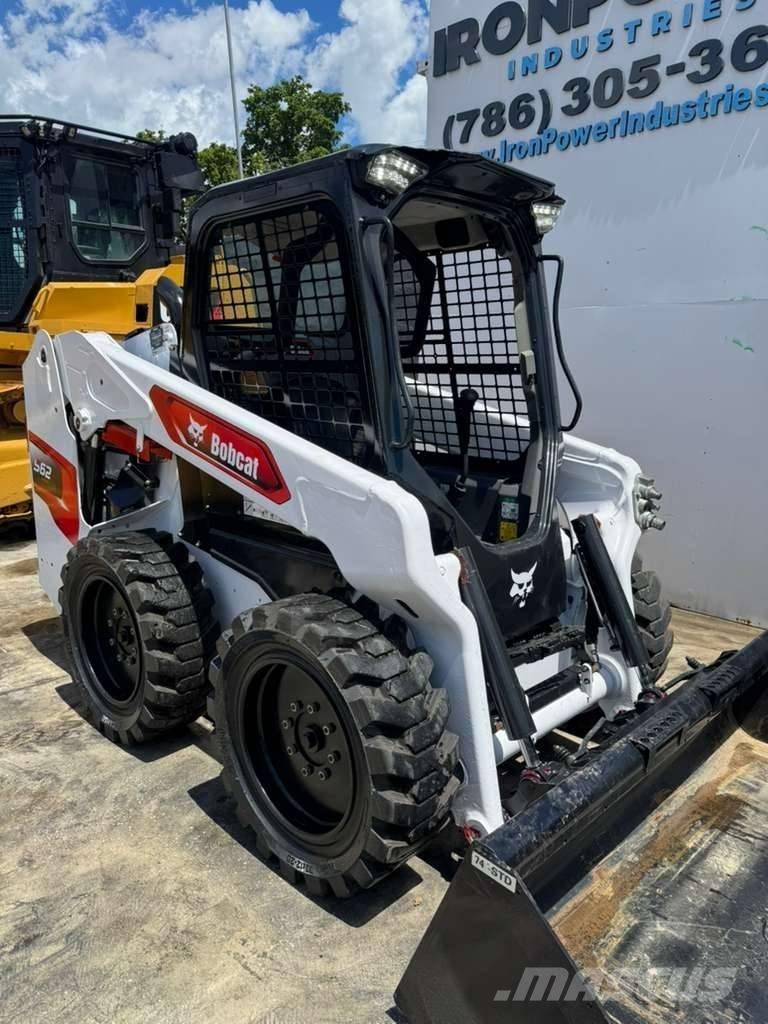 Bobcat S 62 لوادر انزلاقية التوجيه