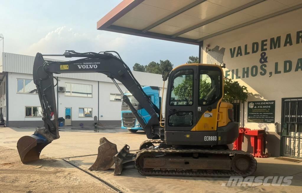 Volvo ECR 88 D حفارات وسط 7 طن - 12 طن