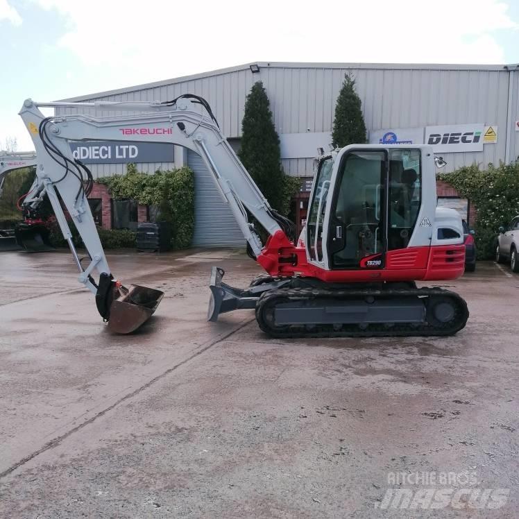 Takeuchi TB290 حفارات وسط 7 طن - 12 طن