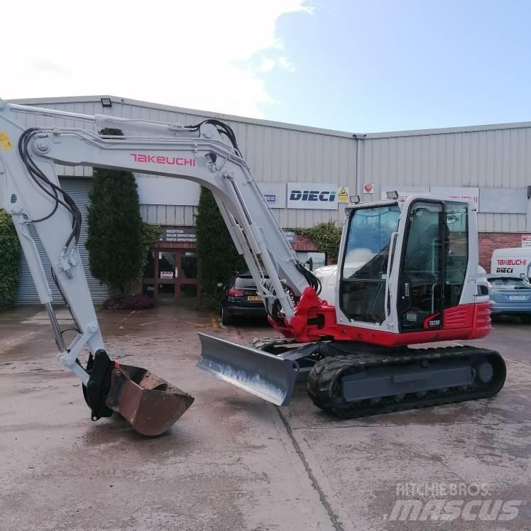 Takeuchi TB290 حفارات وسط 7 طن - 12 طن