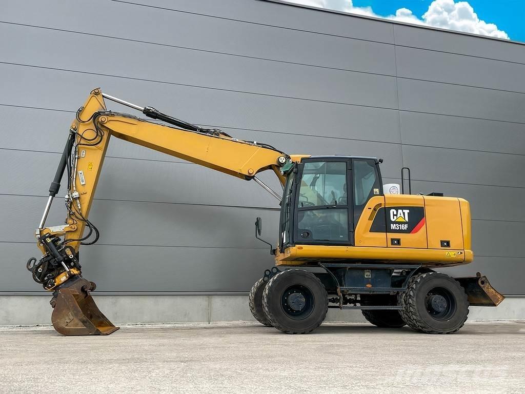 CAT M316F حفارات بعجل
