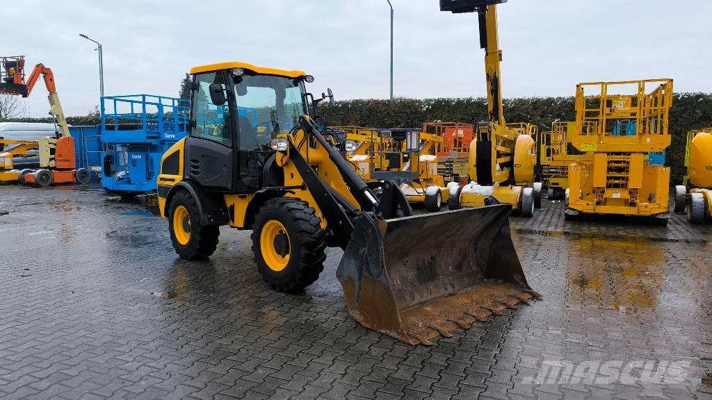 JCB 406 لوادر بعجل