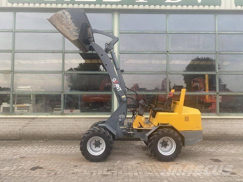 GiANT V 451 T لوادر صغيرة