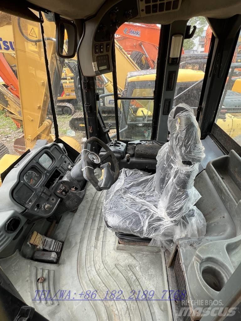 CAT 980 G لوادر بعجل