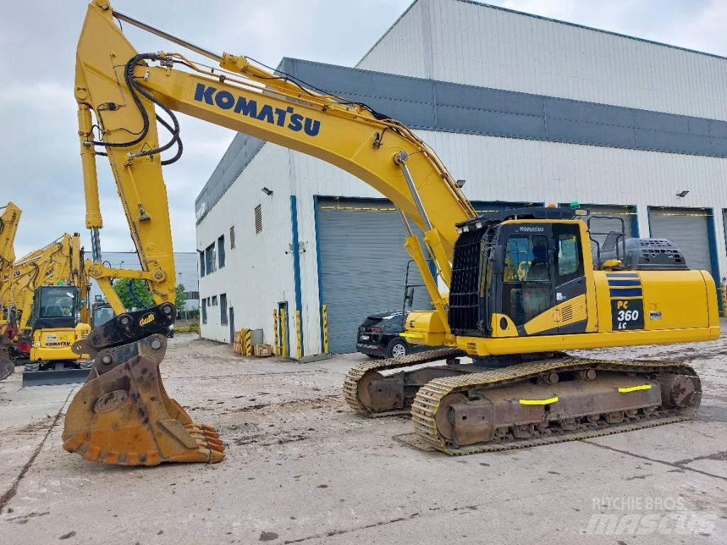 Komatsu PC360LC-11 حفارات زحافة