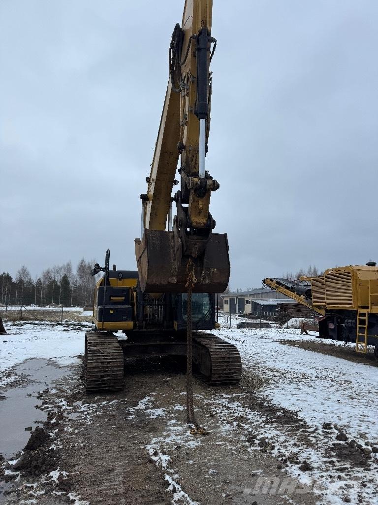 CAT 329 EL حفارات زحافة
