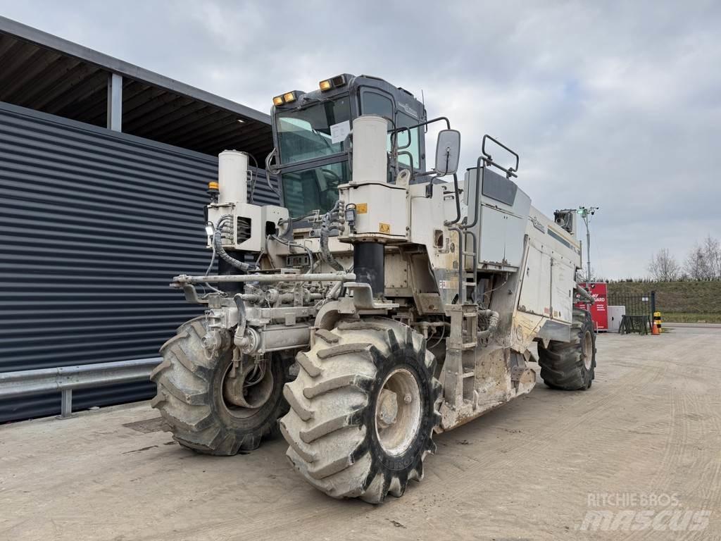 Wirtgen WR 2500S معدات إعادة تدوير الأسفلت
