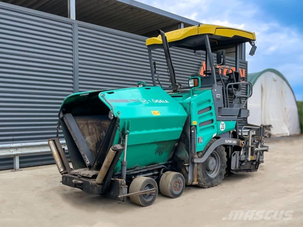 Vögele SUPER 1303-3I معدات السفلتة