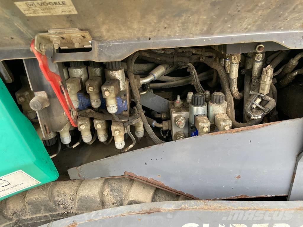 Vögele SUPER 1303-3I معدات السفلتة