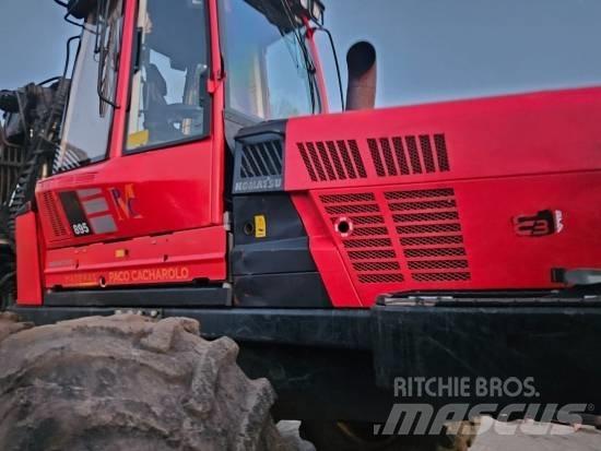 Komatsu 895 شاحنات