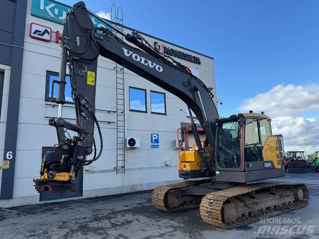 Volvo ECR 235 EL حفارات زحافة