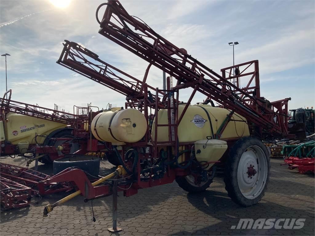 Hardi TZY 2400 الرشاشات