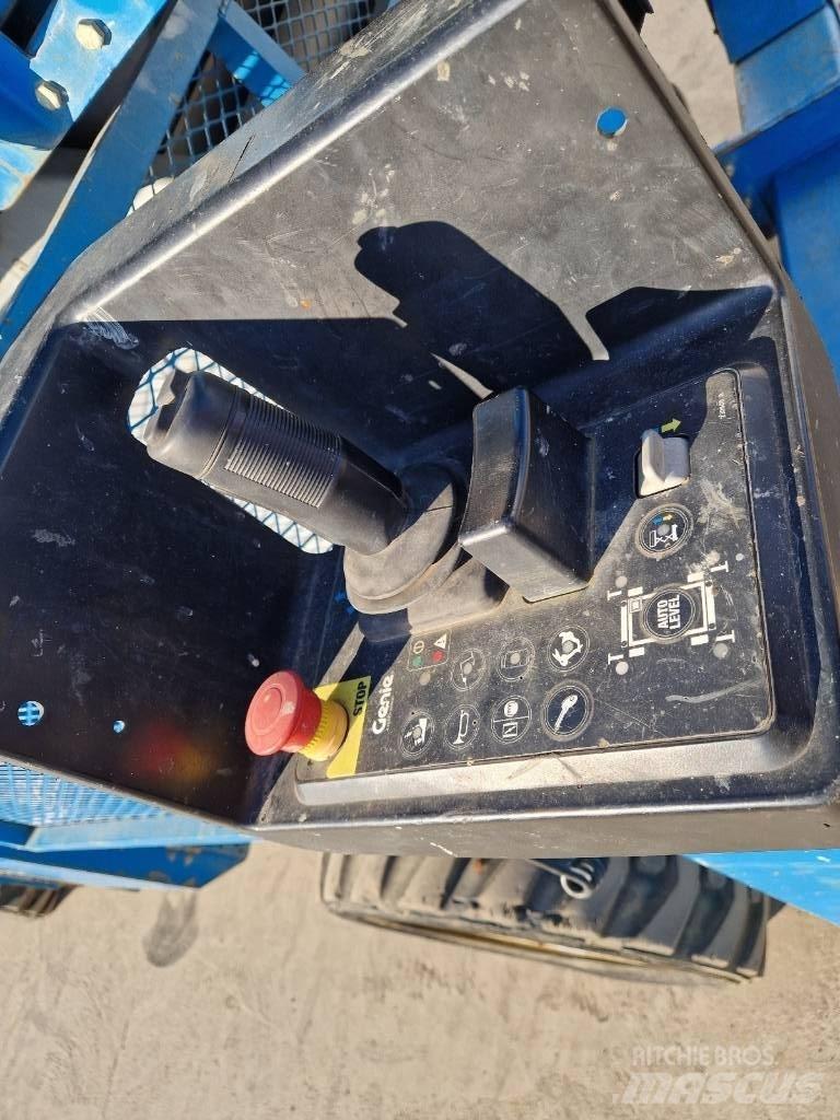 Genie GS 4390 R380 رافعات مقصية الشكل