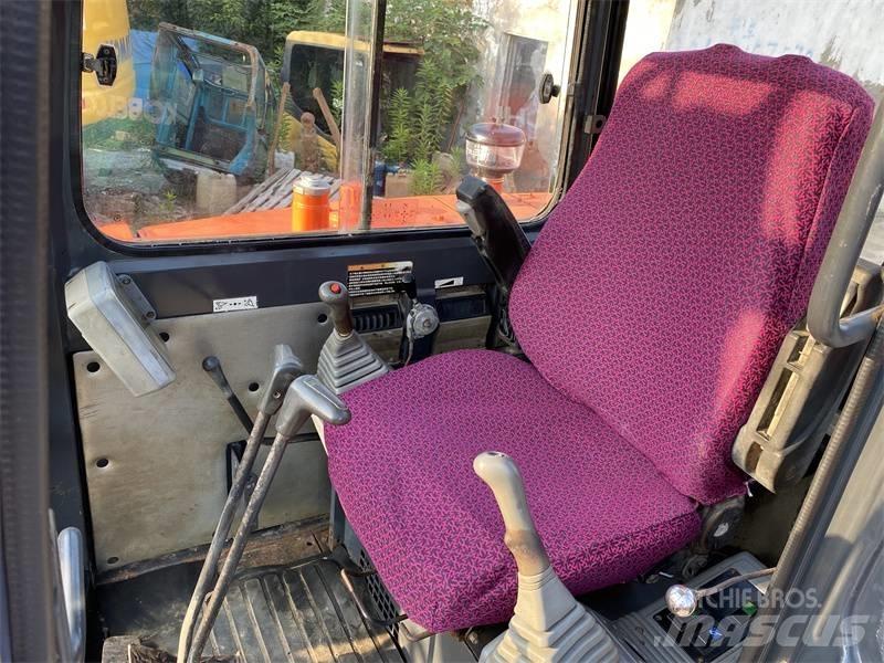 Doosan DX 55 حفارات بعجل