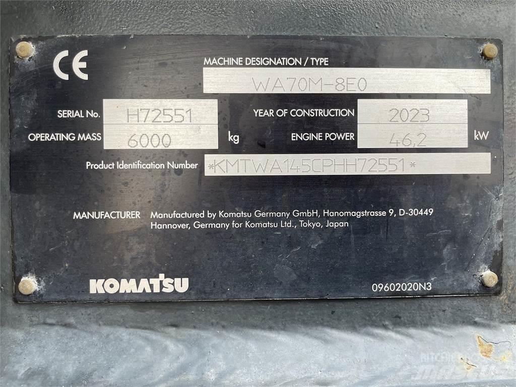 Komatsu WA70M-8EO لوادر متعددة الأغراض