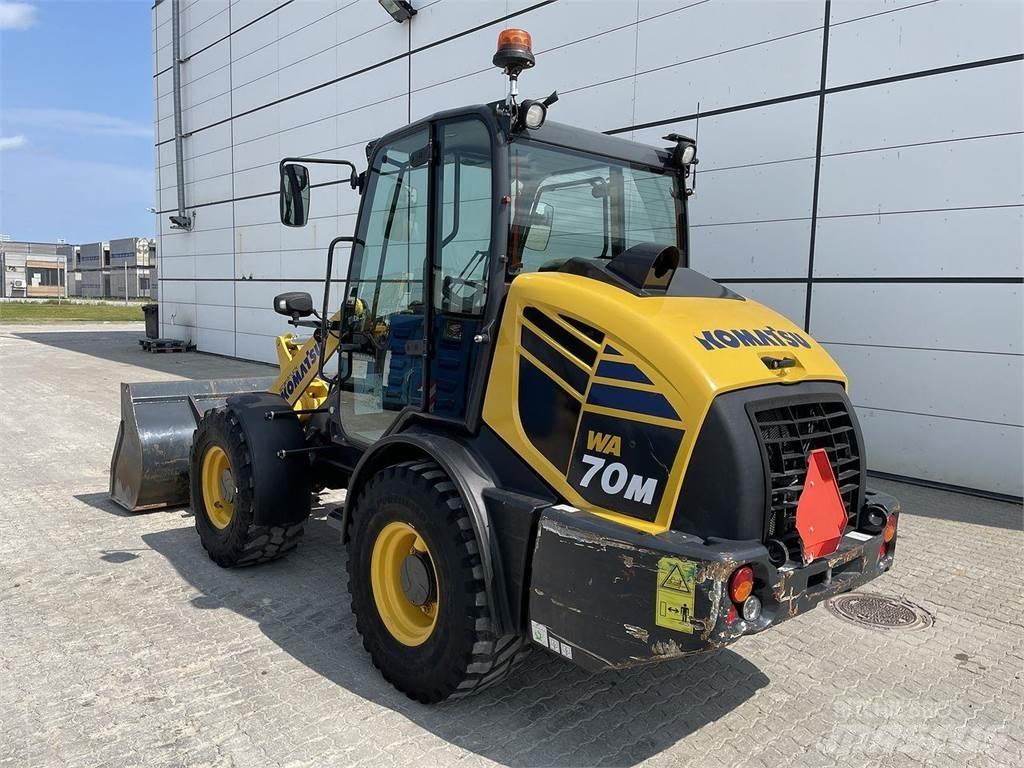 Komatsu WA70M-8EO لوادر متعددة الأغراض