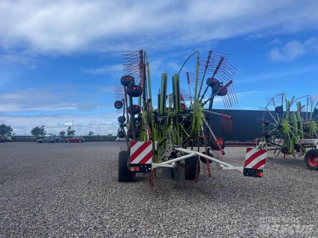 CLAAS Liner 4000 HHV مكابس وميبسات التبن
