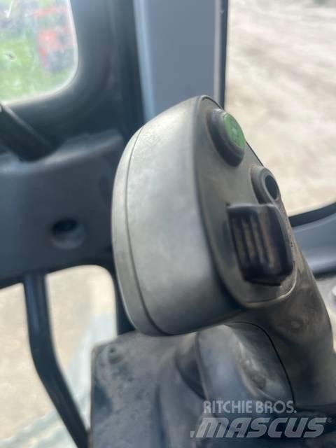 Wacker Neuson DW 60 عربات نقل قلابة للمواقع