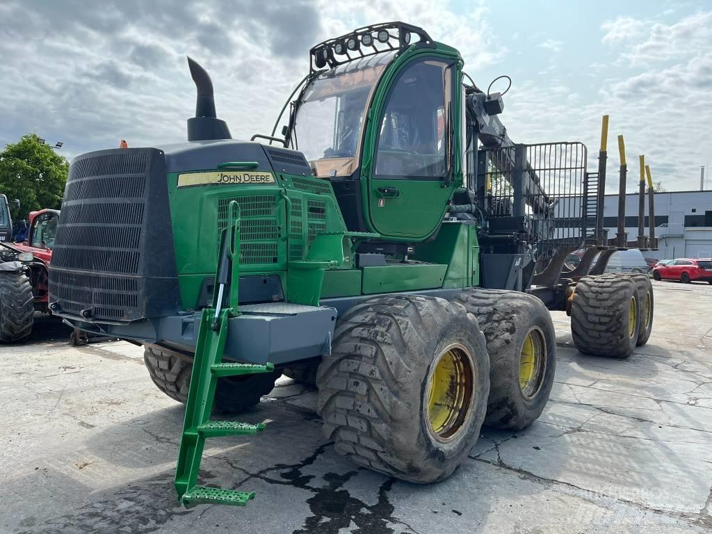 John Deere 1510G شاحنات