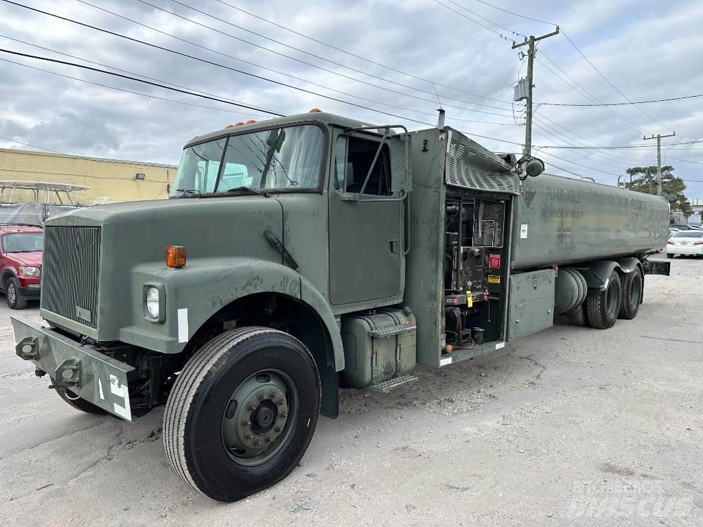 Volvo A/S32R-11 شاحنات ذات صهاريج