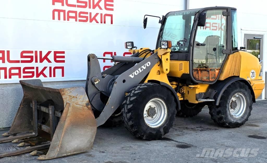 Volvo L 25 B لوادر بعجل