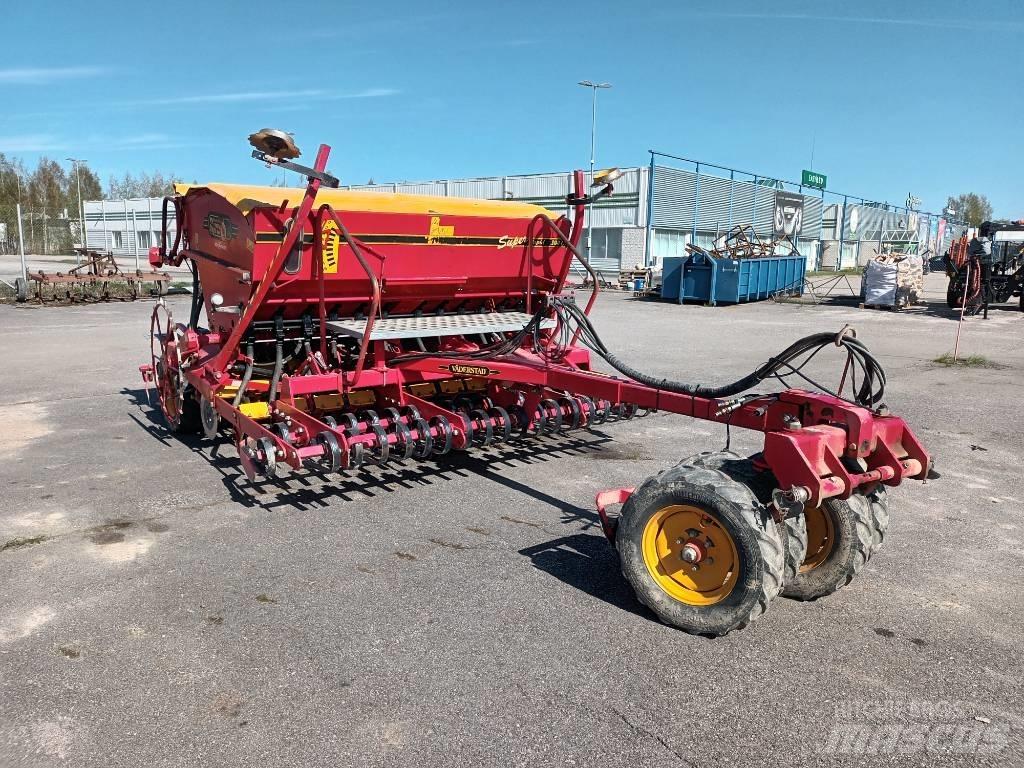 Väderstad Rapid300C مثاقيب مدمجة
